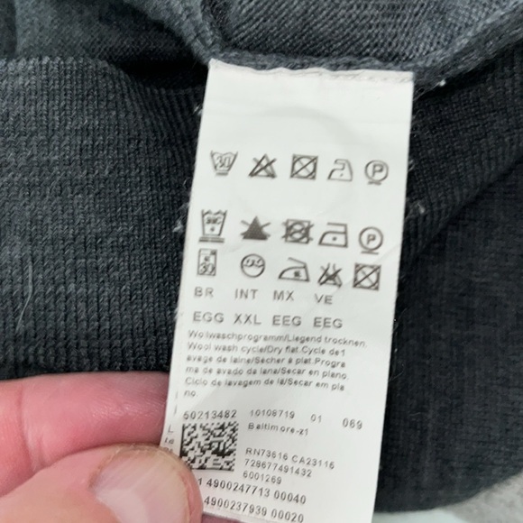 Hugo Boss 100% Wool Cardigan Sweater Size XXL slim fit. Very Good Used condition - Picture 12 of 16